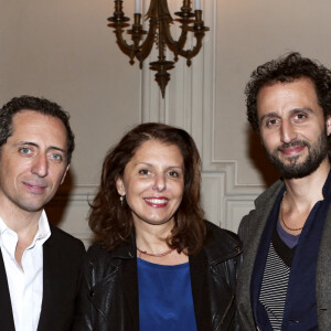 Exclusif - Gad Elmaleh, sa soeur Judith et son frère Arié - Gad Elmaleh triomphe avec son spectacle "Sans Tambour" à l'Opéra Garnier à Paris le 16 mars 2014. Pour la première fois, un humoriste s'est produit dans la prestigieuse salle de spectacle. 