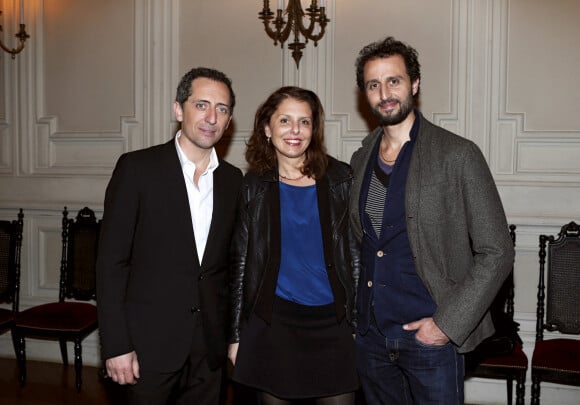 Exclusif - Gad Elmaleh, sa soeur Judith et son frère Arié - Gad Elmaleh triomphe avec son spectacle "Sans Tambour" à l'Opéra Garnier à Paris le 16 mars 2014. Pour la première fois, un humoriste s'est produit dans la prestigieuse salle de spectacle. 