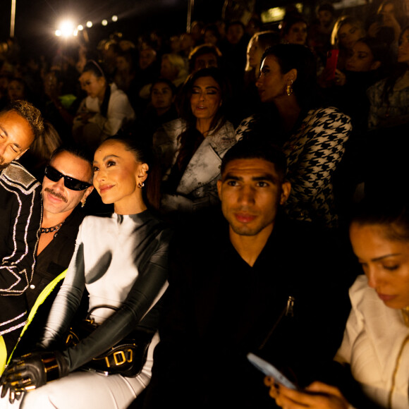Neymar Jr, Sabrina Sato, Achraf Hakimi - People au défilé Balmain femme printemps / été 2023 à Paris le 28 septembre 2022. © Da Silva / Perusseau / Bestimage 