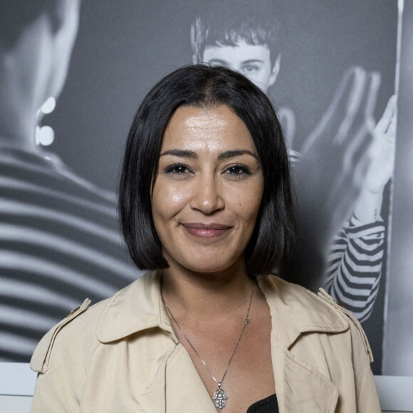 Exclusif - Karima Charni - Vernissage de l'exposition photographique de Nikos Aliagas "Regards Miroirs" à la Seine Musicale à Boulogne-Billancourt le 14 avril 2022.© Cyril Moreau/Bestimage 