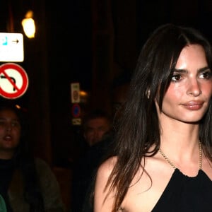 Exclusif - Emily Ratajkowski - Arrivées au défilé de mode Messika haute joaillerie 2022 collection " Beyond The Light " lors de la fashion week prêt-à-porter femme printemps-été 2023. Le 29 septembre 2022 