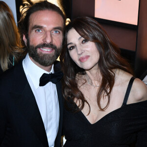 John Nollet et Monica Bellucci lors de la soirée d'ouverture de "Carita - Maison De Beauté" rue du Faubourg Saint-Honoré à Paris, France, le 30 septembre 2022. © Veeren-Clovis/Bestimage 