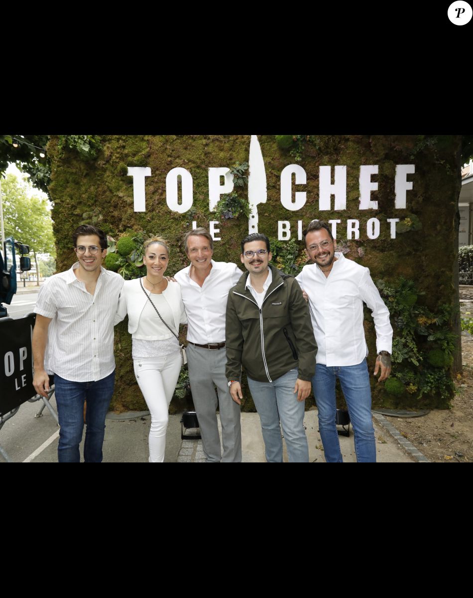 Exclusif - Stéphane Rotenberg et ses chefs Victor Mercier, Coline Faulquier, Camille Delcroix, Arnaud Delvenne - Ouverture du premier restaurant "Top Chef" Le Bistrot à Suresnes le 7 juillet 2022. © Marc Ausset-Lacroix/Bestimage