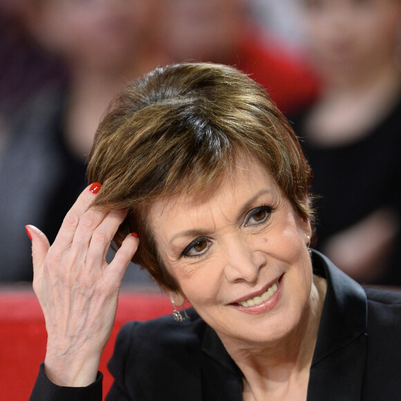Catherine Laborde - Enregistrement de l'émission "Vivement Dimanche" à Paris le 10 février 2016 et qui sera diffusée le 14 février 2016. © Coadic Guirec/Bestimage