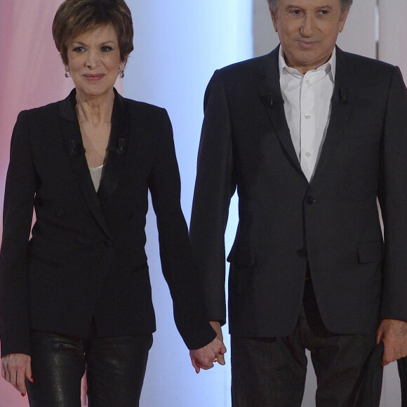 Catherine Laborde et Michel Drucker - Enregistrement de l'émission "Vivement Dimanche" à Paris le 10 février 2016 et qui sera diffusée le 14 février 2016. © Coadic Guirec/Bestimage