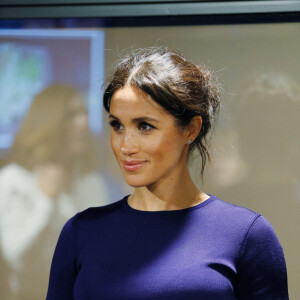 Meghan Markle, duchesse de Sussex (enceinte) lors de la visite d'un élevage de kiwis à Rainbow Springs , Rotorua en Nouvelle Zélande le 31 octobre 2018. 