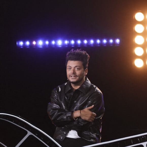 Exclusif - Kev Adams - Tournage de l'émission "Sketch Story", présentée par L.Boccolini. Le 12 septembre 2022 C'est l'une des nouveautés de cette rentrée 2022. Samedi 8 octobre à 21h10, retrouvez " Sketch Story ", la nouvelle création originale de France 2  © Jack Tribeca / Bestimage 