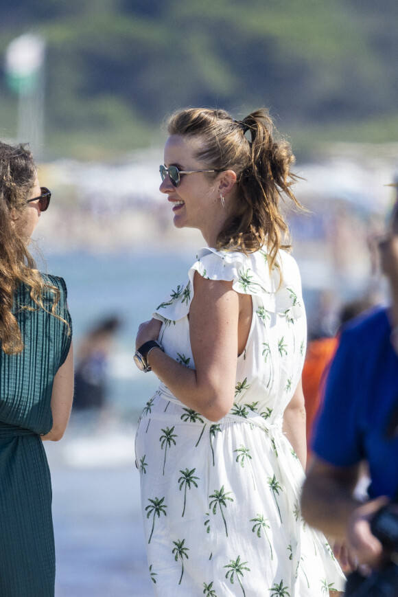 Exclusif - Elina Svitolina, la femme de Gaël Monfils enceinte de 5 mois, quitte la plage Verde by Yeeels Pampelonne après le lancement de la nouvelle Big Bang Unico de Hublot le 12 juillet 2022. Elle retourne à Monaco où elle réside avec son mari.