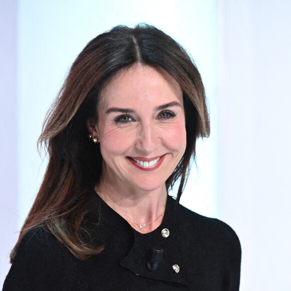 Exclusif -Elsa Zylbertstein - Enregistrement de l'émission Vivement dimanche au studio Gabriel, presentée par M.Drucker, diffusée sur France 3 le 9 octobre 2022. © Guillaume Gaffiot / Bestimage
