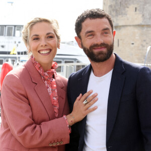 Alysson Paradis et Guillaume Gouix au photocall de la série "L'invitation" lors de la 23ème édition du Festival de la Fiction tv de la Rochelle 2021, à La Rochelle, France, le 18 septembre 2021. © Jean-Marc Lhomer/Bestimage 