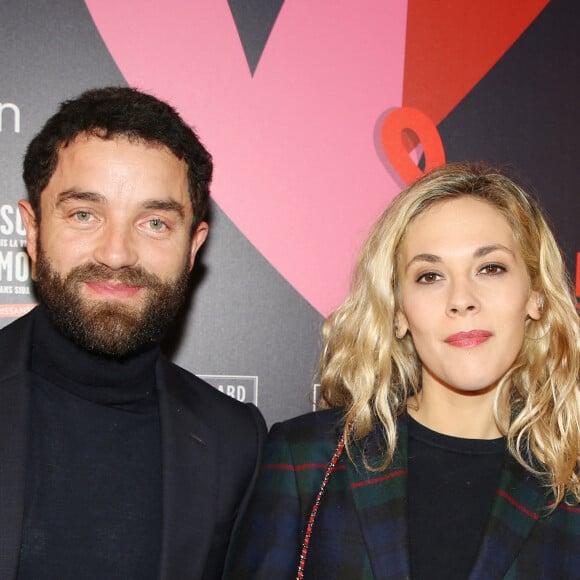 Guillaume Gouix et sa compagne Alysson Paradis lors du gala de charité le grand bal "ParAmour' à l'hôtel de ville de Paris, France, le 14 février 2019. © Denis Guignebourg/Bestimage 