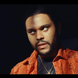 Lily-Rose Depp et Abel "The Weeknd" Tesfaye sont amoureux dans la nouvelle bande-annonce de The Idol, une série télévisée dont la première diffusion sur HBO est prévue en 2023.
