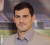 Le footballeur Iker Casillas prend sa retraite. Il a notamment remporté l'Euro 2008, la Coupe du monde 2010 et l'Euro 2012.