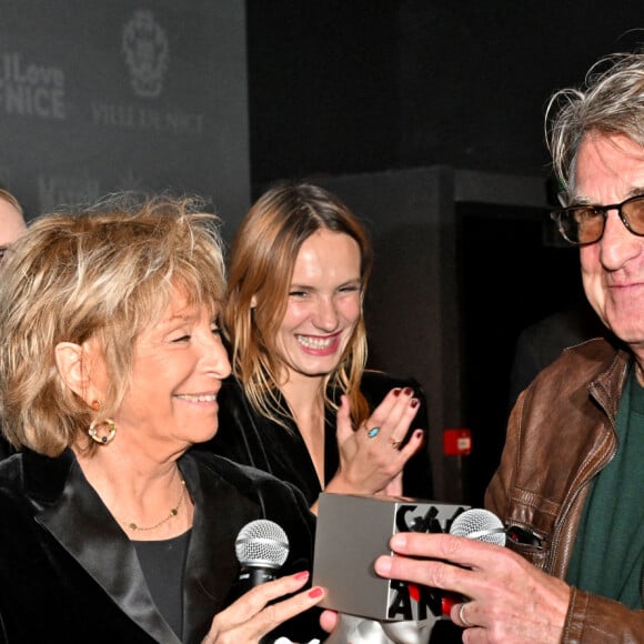Danièle Thompson, Ana Girardot et François Cluzet durant la soirée de clôture et remise des prix de la 4eme édition du Nice Festival CinéRoman au cinéma Pathé Gare du Sud à Nice, le 9 octobre 2022.