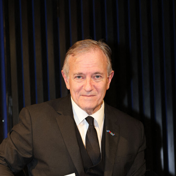 Exclusif - Rencontre avec Francis Huster autour de son ouvrage "Dictionnaire amoureux de Molière" dans la salle Station Ausone - Librairie Mollat à Bordeaux, France, le 19 octobre 2021. © Jean-Marc Lhomer/Bestimage 