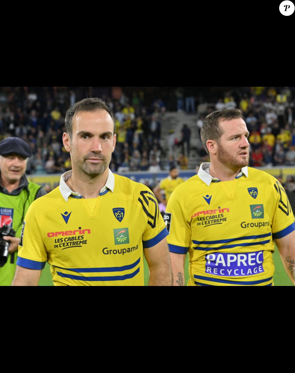 Morgan Parra et Camille Lopez (asm) - Match de rugby Clermont-Ferrand Montpellier (20-15) lors de la 26 ème journée du Top 14, le 5 juin 2022. © Frédéric Chambert / Panoramic / Bestimage