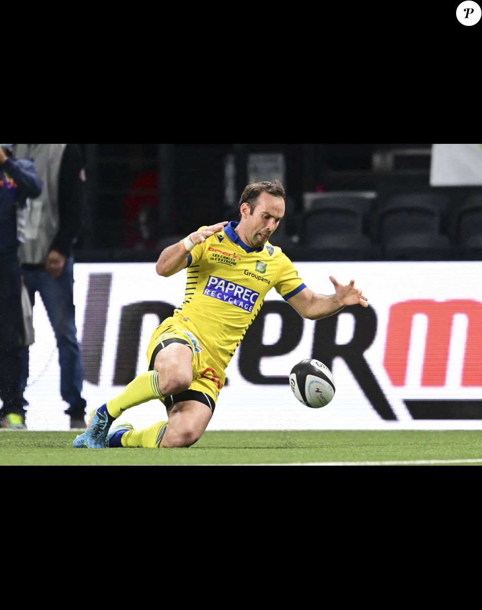 Morgan Parra (ASM) - Match de Rugby du Top 14 - Le Racing 92 bat Clermont 45 à 19 au stade Paris La Défense Arena le 8 mai 2021. © JB Autissier / Panoramic / Bestimage