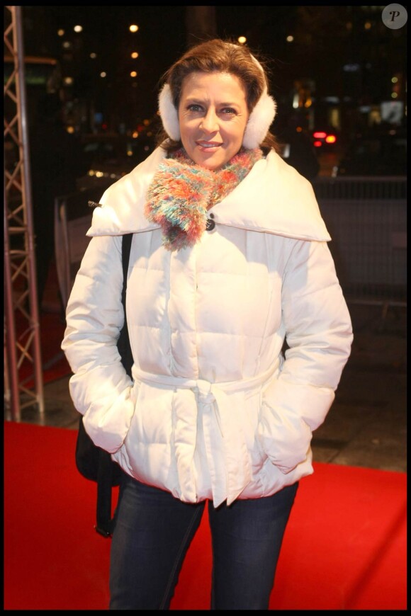 Corinne Touzet, à l'occasion de l'avant-première de From Paris with Love qui s'est tenue à l'UGC Normandie, sur les Champs-Elysées, à Paris, le 11 février 2010.