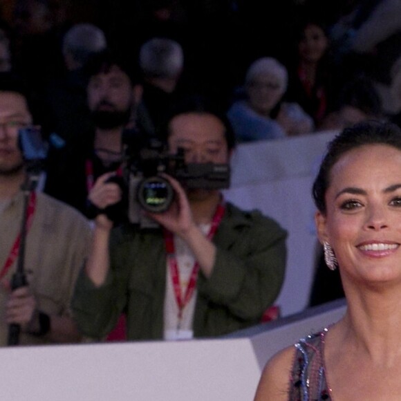 Bérénice Bejo arrive à la projection du film "Coupez" lors de la 17ème édition du Festival International du Film de Rome, Italie, le 14 octobre 2022.