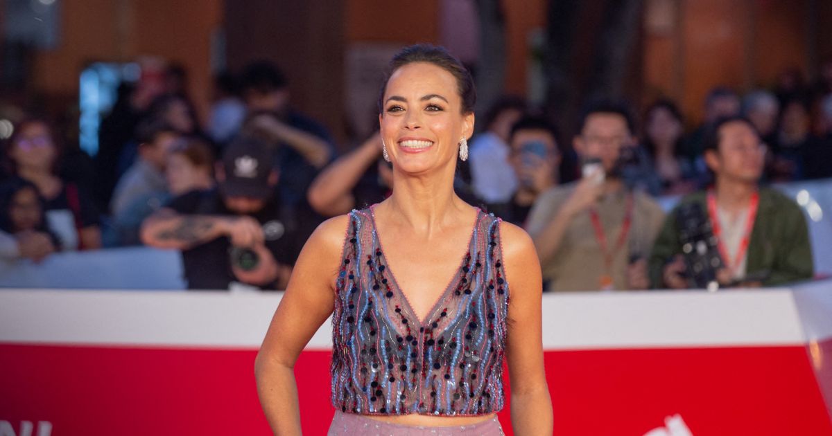 Bérénice Bejo arrive à la projection du film Coupez lors de la 17ème