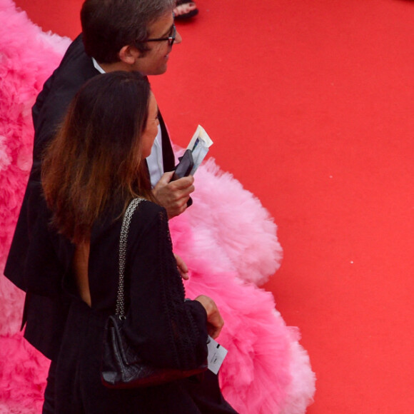 Carla Bruni - Sarkozy - Montée des marches du film " Les Amandiers " lors du 75ème Festival International du Film de Cannes. Le 22 mai 2022 © Giancarlo Gorassini / Bestimage 