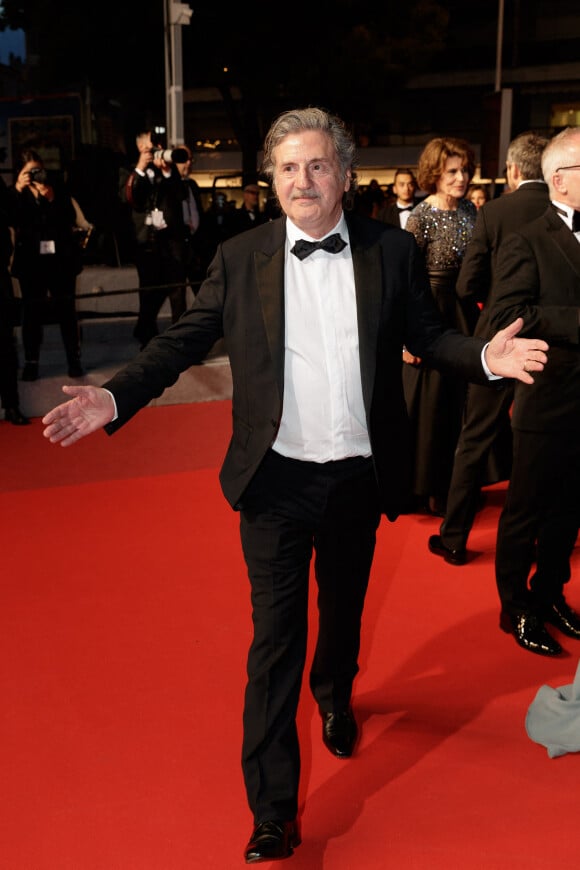 Daniel Auteuil - Descente des marches du film "La belle époque" lors du 72ème Festival International du Film de Cannes. Le 20 mai 2019 © Jacovides-Moreau / Bestimage 