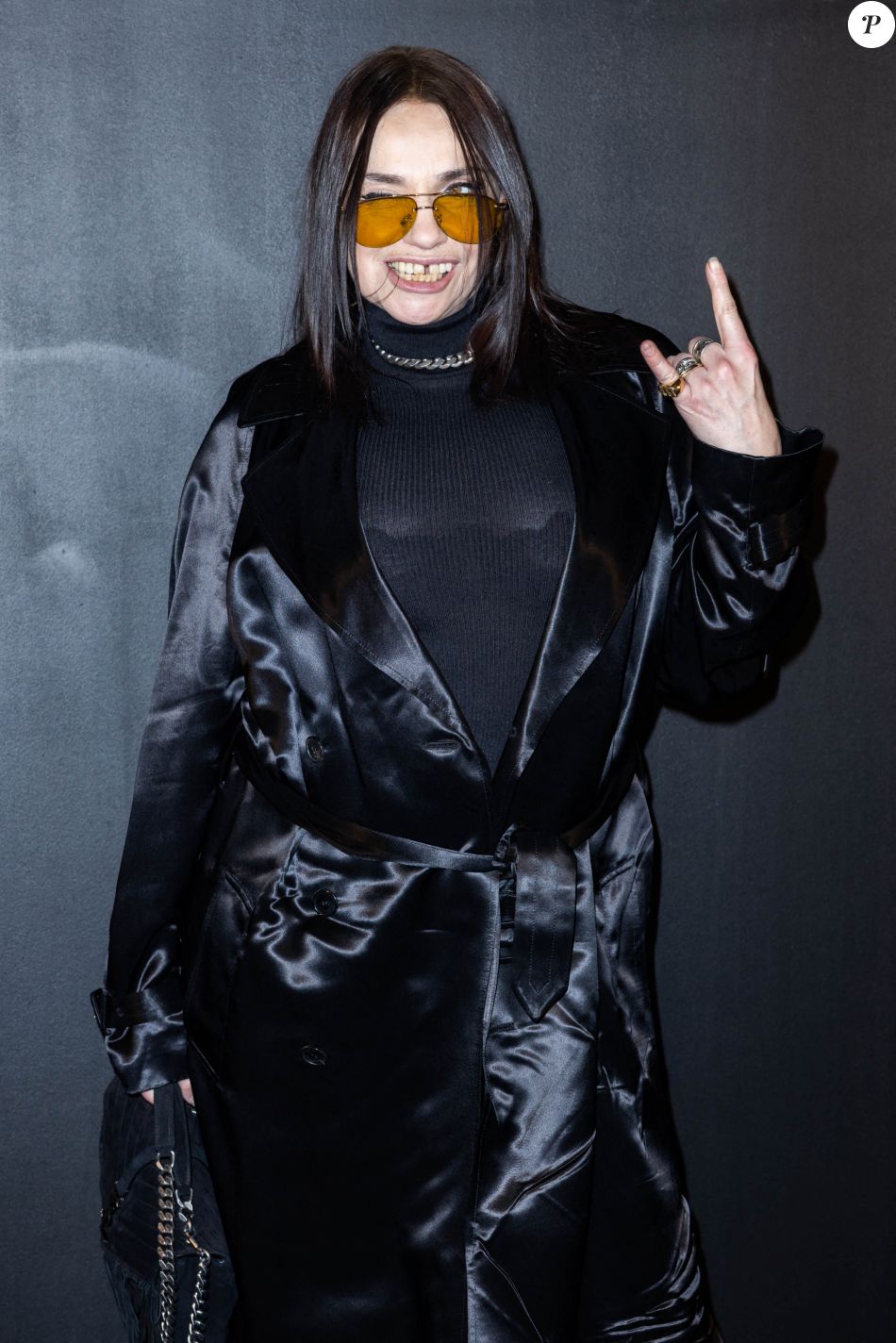 Béatrice Dalle Photocall du défilé SaintLaurent Prêtàporter Automne/Hiver 2022/2023 dans le