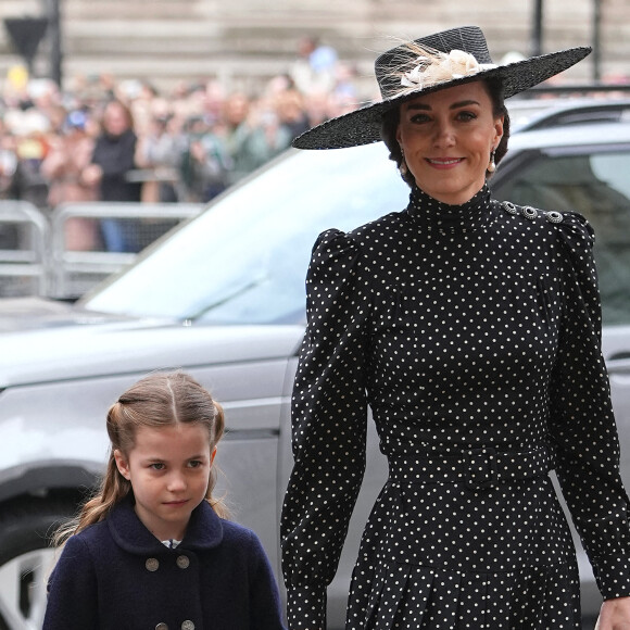 Catherine (Kate) Middleton, duchesse de Cambridge, et sa fille, la princesse Charlotte de Cambridge lors du service d'action de grâce en hommage au prince Philip, duc d'Edimbourg, à l'abbaye de Westminster à Londres, Royaume Uni, le 29 mars 2022. Le prince Philip, duc d'Edimbourg, est décédé le 9 avril 2021. © Julien Burton/Bestimage