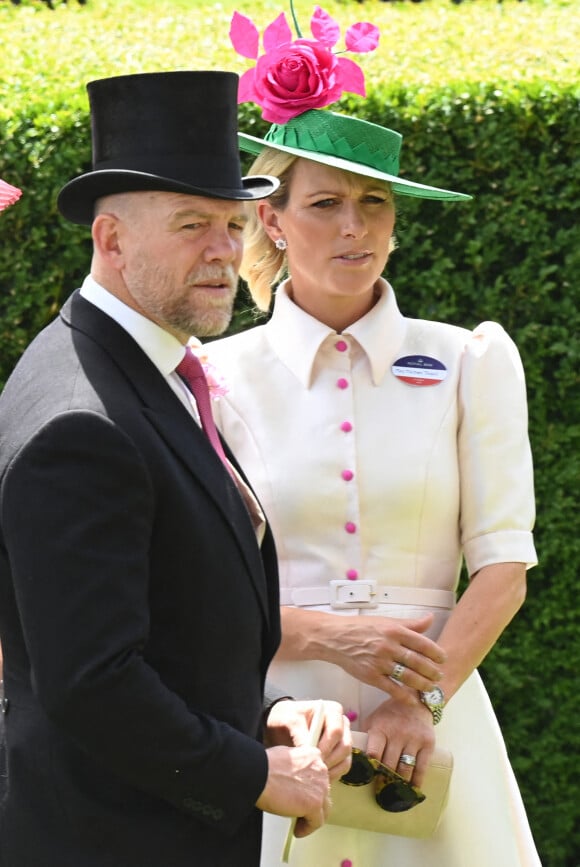 Zara Phillips (Zara Tindall) et son mari Mike Tindall lors du troisième jour "Ladies Day" de la Royal Ascot 2022 à l'hippodrome d'Ascot dans le Berkshire, Royaume Uni, le 16 juin 2022. 