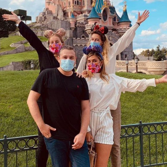Camille Cerf et sa soeur jumelle Mathilde complices sur Instagram