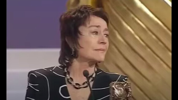 Annie Girardot, faisant un discours poignant pour son César de la meilleure actrice dans un second rôle en 1996 pour les Misérables de Claude Lelouch