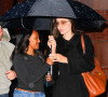 Angelina Jolie fait du shopping avec ses enfants Zahara et Maddox à New York, le 4 octobre 2022.