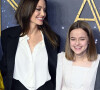 Angelina Jolie et sa fille Vivienne au photocall de la projection du film Eternals (Les Eternels) au BFI Imax à Londres le 27 octobre 2021. 