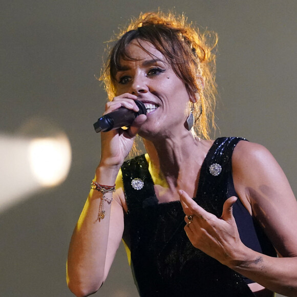Zaz en concert lors du festival Universal Music de Madrid, le 24 juillet 2022. © Alterphotos / Panoramic / Bestimage.