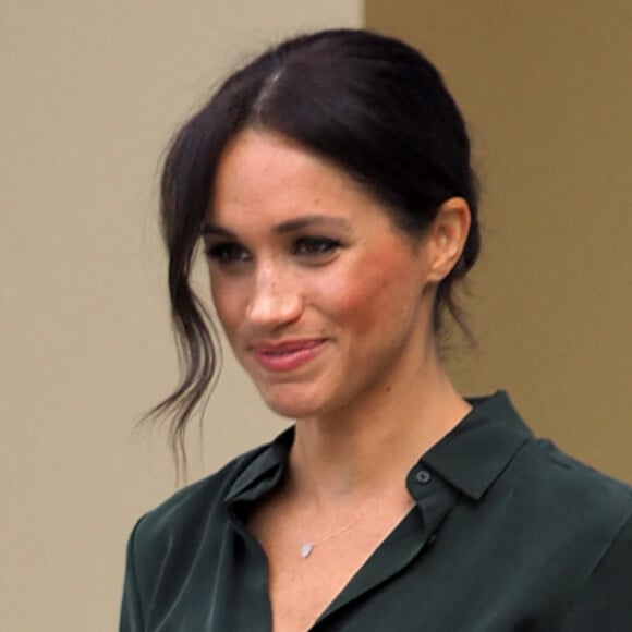 Meghan Markle (enceinte), duchesse de Sussex, en visite à l'université de Chichester à Bognor Regis.