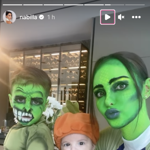 Nabilla dévoile son costume et ceux de son mari Thomas Vergara et de leurs deux enfants, Milann et Leyann, pour Halloween - Instagram
