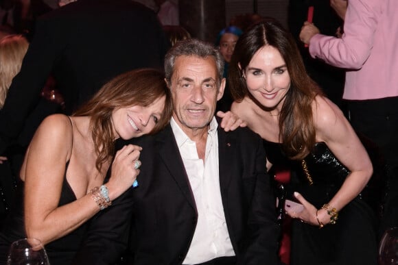 Carla Bruni-Sarkozy et son mari Nicolas Sarkozy, Elsa Zylberstein - 19e "Diner de la Mode" au bénéfice de Sidaction au Pavillon Cambon Capucines dans le cadre de la Fashion Week de Paris. © Rachid Bellak / Bestimage.