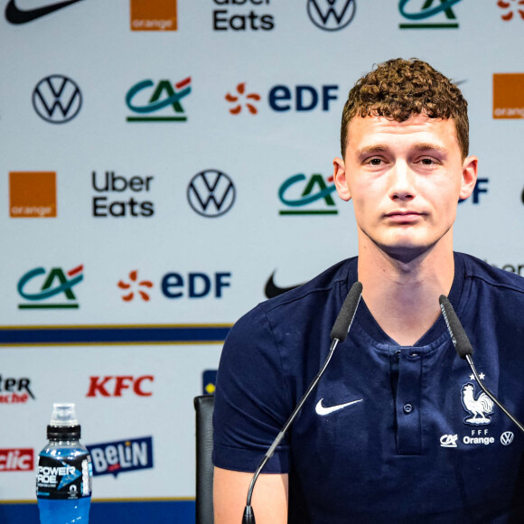 Benjamin Pavard - Conférence de presse de M.Diaby et B.Pavard à Clairefontaine, avant les quatre matches de Ligue des nations de l'équipe de France en juin 2022. Le 1er juin 2022. © Baptiste Autissier / Panoramic / Bestimage