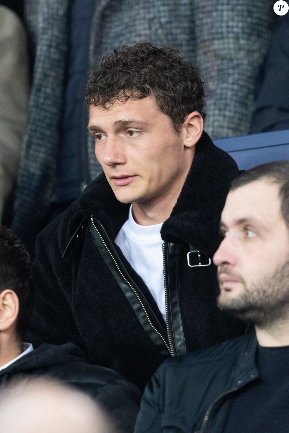 Benjamin Pavard Dans Les Tribunes Lors Du Match De Ligue 1 Opposant Le ...