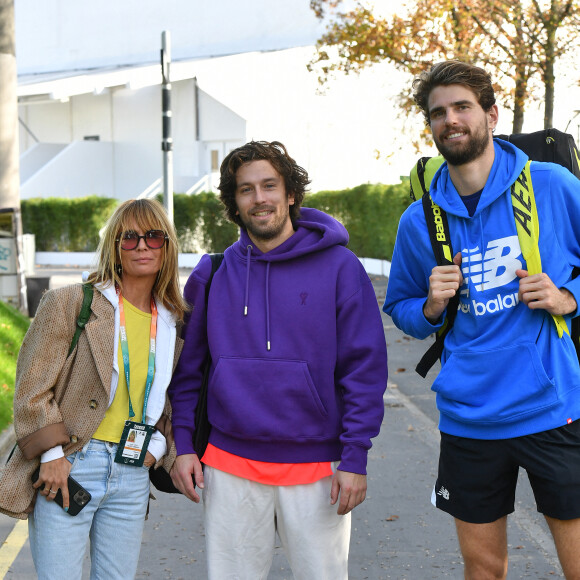 Exclusif - Axelle Laffont et son compagnon Romain Sichez - Axelle Laffont et son compagnon Romain Sichez lors du tournoi de tennis "Rolex Paris Masters 2022" à Bercy AccorHotels Arena à Paris, le 31 octobre 2022. © Veeren Ramsamy / Bestimage 