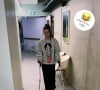 Denitsa Ikonomova en béquilles après son opération de la jambe - Instagram
