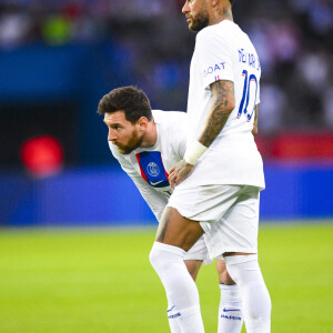 Neymar Jr (PSG) / Lionel Messi (PSG) - Match de Ligue 1 Uber Eats "PSG -Troyes" (4-3) au Parc des Princes à Paris le 29 octobre 2022.