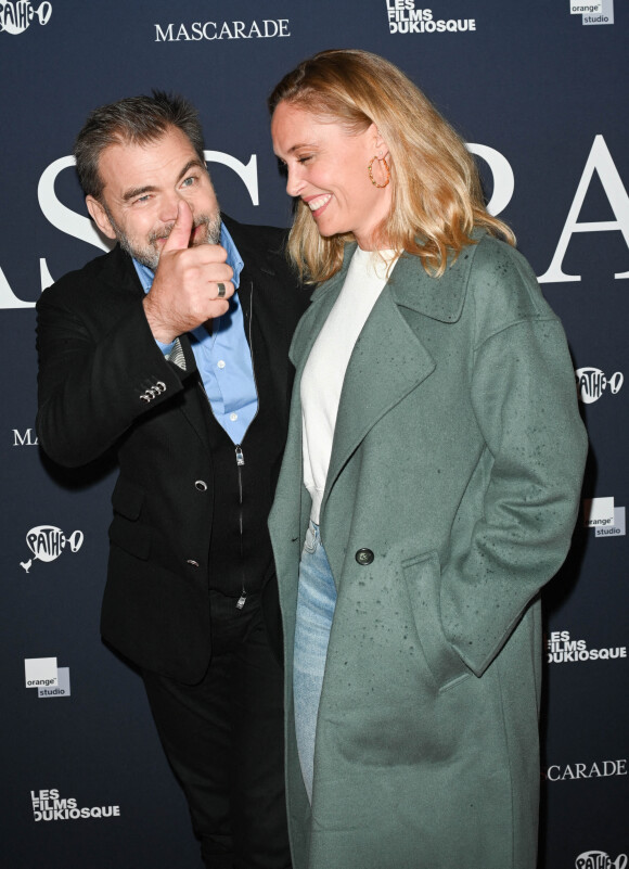 Clovis Cornillac et sa femme Lilou Fogli - Avant-première du film "Mascarade" au cinéma Pathé Wepler à Paris. Le 20 octobre 2022. © Coadic Guirec / Bestimage