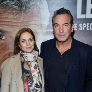 Exclusif - Jean Dujardin et sa femme Nathalie Péchalat - Photocall - Spectacle symphonique Claude Lelouch "D'un film à l'autre" au Palais des Congrès de Paris le 14 novembre 2022.