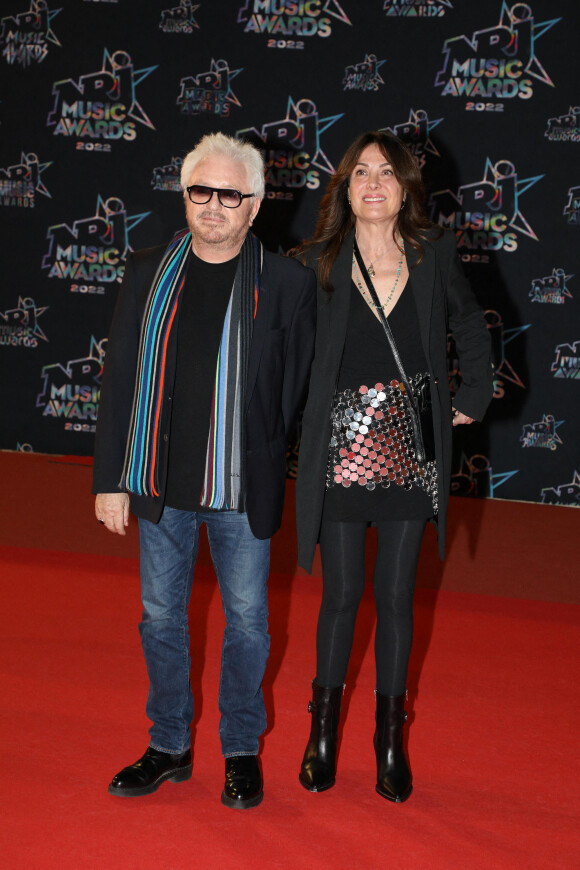 Marc Cerrone et sa femme Jill au photocall de la 24ème édition des "NRJ Music Awards (NMA)" au Palais des Festivals à Cannes le 18 novembre 2022. © Dominique Jacovides / Bestimage 