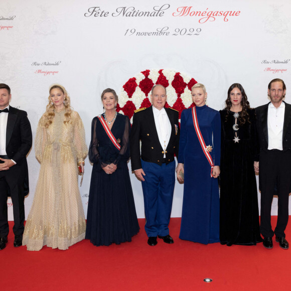 Gareth Wittstock, Beatrice Borromeo, La princesse Caroline de Hanovre, Le prince Albert II de Monaco, La princesse Charlène de Monaco, Tatiana Santo Domingo, Andrea Casiraghi, Charlotte Casiraghi et Dimitri Rassam - Arrivées à la soirée de gala de la Fête Nationale Monégasque au Grimaldi Forum le 19 novembre 2022. © Olivier Huitel / Pool Monaco / Bestimage 