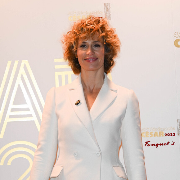 Cécile de France - Photocall au Fouquet's après la 47ème cérémonie des César à Paris le 26 février 2022. © Coadic Guirec / Bestimage 