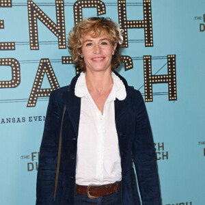 Cécile De France - Avant-première du film "The French Dispatch" au cinéma UGC Normandie à Paris le 24 octobre 2021. © Coadic Guirec/Bestimage 