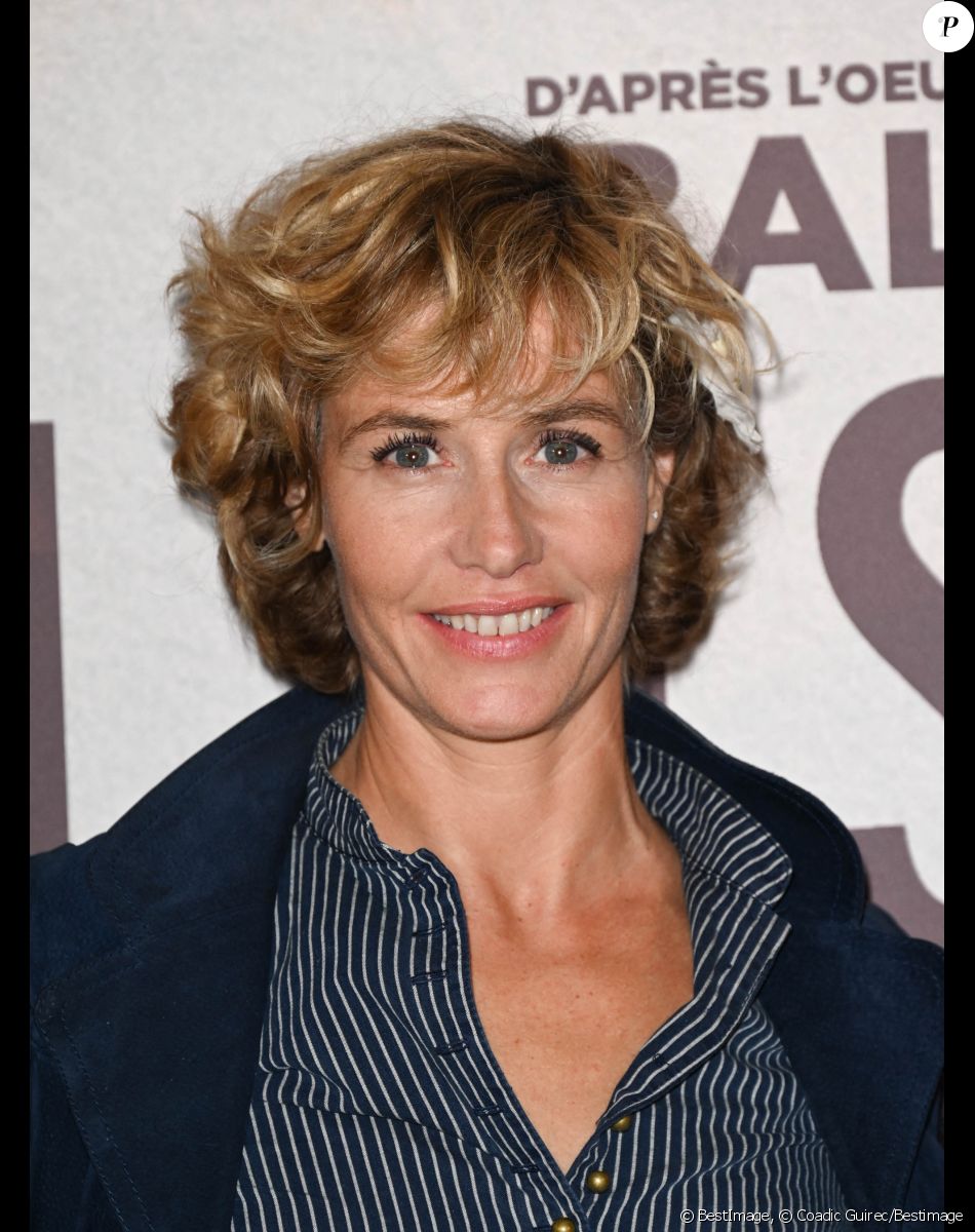 Cecile de France lors du photocall de l'avant première du film "Illusions perdues" au cinéma UGC Normandie à Paris. © Coadic Guirec / Bestimage