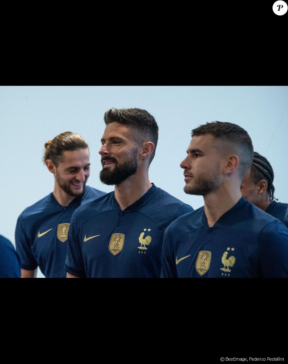 Olivier Giroud ( France ) - - Photo officielle de l'équipe de France de football au Centre National du Football à Clairefontaine le 15 novembre 2022. © Federico Pestellini / Panoramic / Bestimage